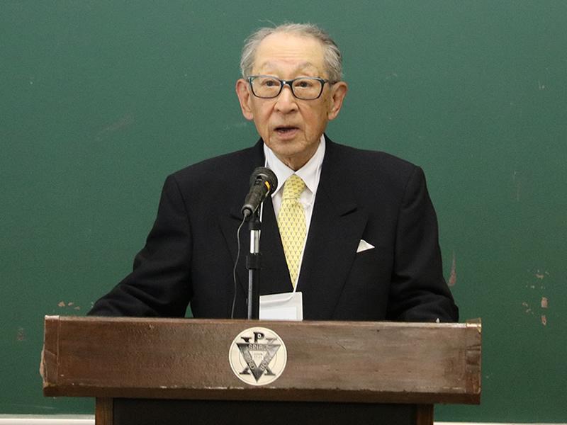 2017年会員大会で名誉会長として推挙